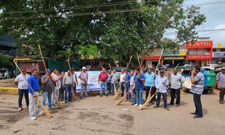 “स्वच्छता ही सेवा-2024” के तहत नगर सेवाएं विभाग ने टाउनशिप में चलाया स्वच्छता अभियान