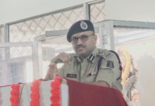 पुलिस महानिरीक्षक राम गोपाल गर्ग ने छात्रों को साइबर अपराध से बचने के महत्वपूर्ण टिप्स दिए और डिजिटल सुरक्षा के प्रति जागरूक किया