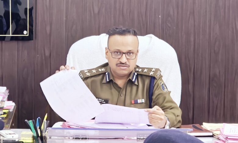 पुलिस महानिरीक्षक दुर्ग रेंज द्वारा नगर पुलिस अधीक्षक भिलाई नगर कार्यालय का किया गया निरीक्षण