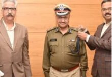 DGP अशोक जुनेजा ने IPS राम गोपाल गर्ग को पदोन्नत होने पर स्टार लगाकर दी बधाई…