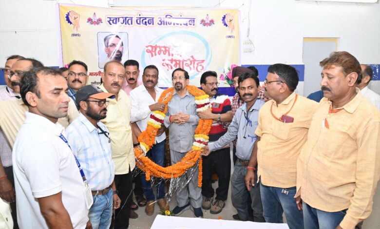 छत्तीसगढ़ श्रम कल्याण मंडल रायपुर के नव नियुक्त अध्यक्ष योगेश दत्त मिश्र का भव्य स्वागत छत्तीसगढ़ श्रम कल्याण मंडल रायपुर के नव नियुक्त अध्यक्ष योगेश दत्त मिश्र का भव्य स्वागत
