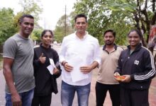 टाउनशिप बार-बार बिजली गुल होने से लोग परेशान, विधायक से की शिकायत