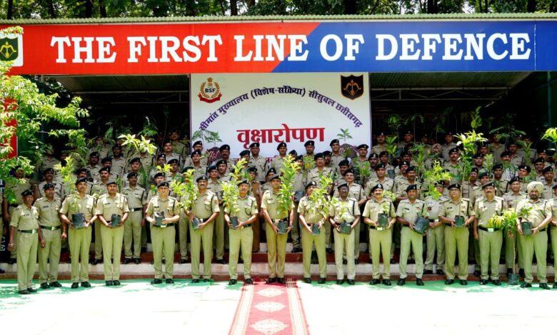 पर्यावरण की सुरक्षा में बीएसएफ भिलाई का संकल्प – विश्व पर्यावरण दिवस पर 500 पौधे रोपे गए पर्यावरण की सुरक्षा में बीएसएफ भिलाई का संकल्प – विश्व पर्यावरण दिवस पर 500 पौधे रोपे गए