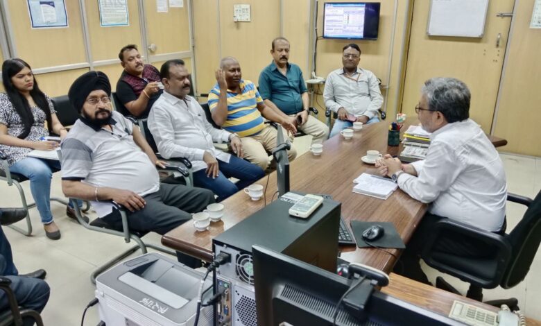 बीएमएस ने भिलाई स्टील प्लांट रेल मिल के मुख्य महाप्रबंधक एवं सम्बन्धित अधिकारियों के साथ महत्वपूर्ण बैठक की बीएमएस ने भिलाई स्टील प्लांट रेल मिल के मुख्य महाप्रबंधक एवं सम्बन्धित अधिकारियों के साथ महत्वपूर्ण बैठक की