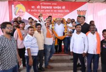 67 यूनिट रक्त दान कर एव रक्तदाई वीरों को प्रोत्साहित करने के लिए हेलमेट प्रदान कर मनाया गया पूर्व विधानसभा अध्यक्ष का जन्मदिन…